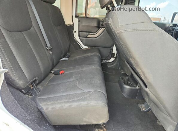 1C4BJWDG1GL201950 2016 JEEP WRANGLER White Vista de los asientos traseros