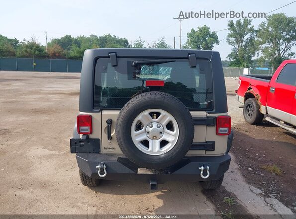 1C4BJWDG1GL318301 2016 JEEP WRANGLER UNLIMITED Tan 