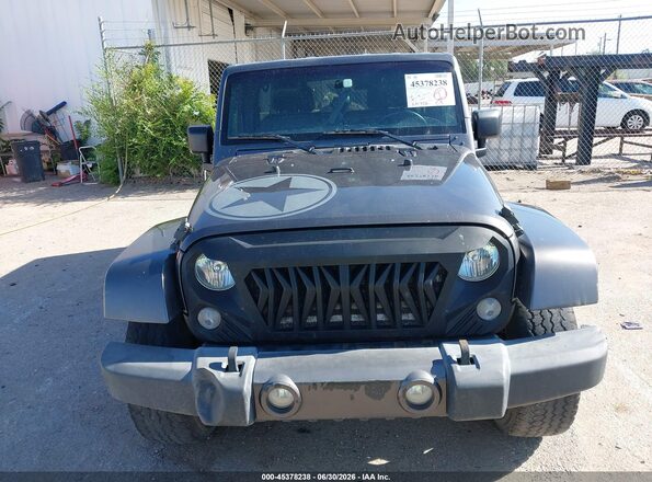 1C4BJWDG1HL575136 2017 JEEP WRANGLER UNLIMITED Gray Widok zestawu wskaźników