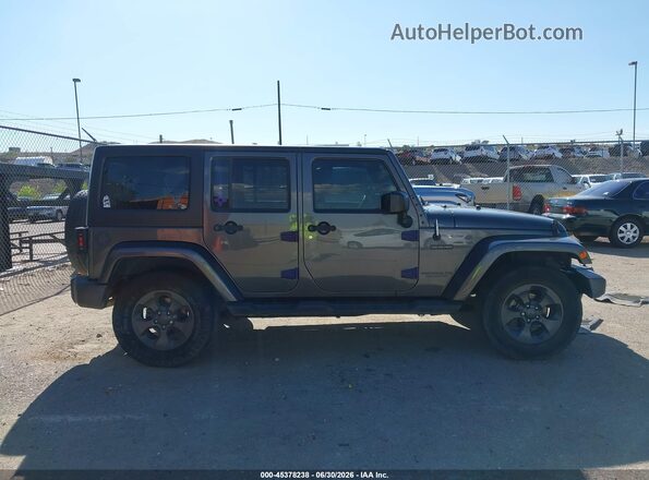 1C4BJWDG1HL575136 2017 JEEP WRANGLER UNLIMITED Gray Widok wnętrza z tyłu