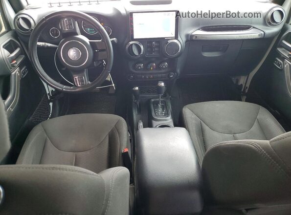 1C4BJWDG1HL663295 2017 JEEP WRANGLER White Widok deski rozdzielczej