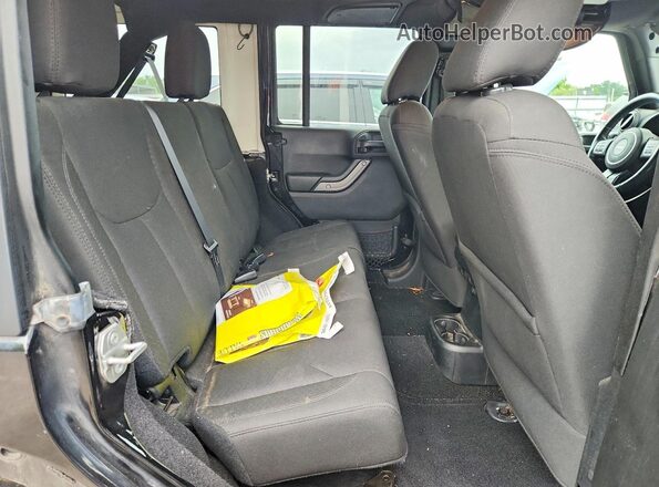 1C4BJWDG1HL696927 2017 JEEP WRANGLER Black Widok wnętrza z tyłu