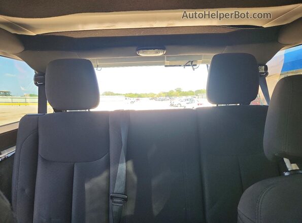 1C4BJWDG1JL886801 2018 JEEP WRANGLER White უკანა სავარძლების ხედი