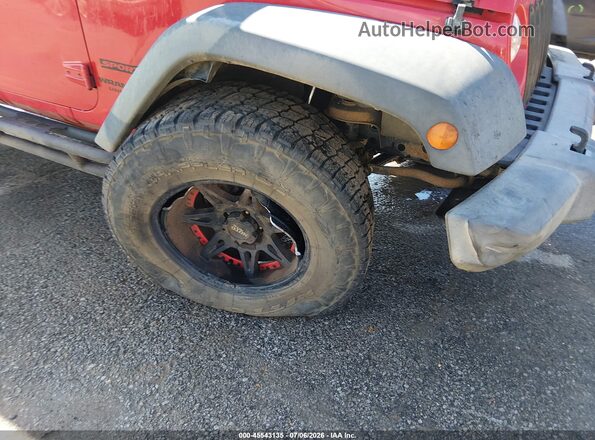 1C4BJWDG2GL125588 2016 JEEP WRANGLER UNLIMITED Red Widok z przodu