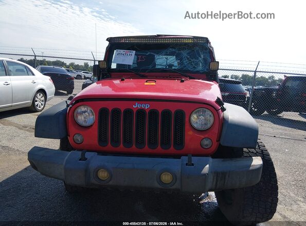 1C4BJWDG2GL125588 2016 JEEP WRANGLER UNLIMITED Red Widok wnętrza z tyłu