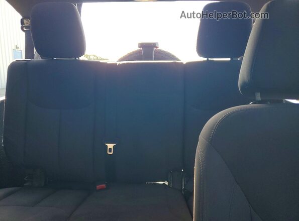 1C4BJWDG2JL878237 2018 JEEP WRANGLER Gray Widok tylnych siedzeń