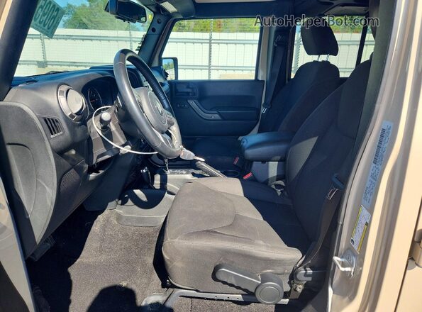 1C4BJWDG3GL317800 2016 JEEP WRANGLER Tan Widok wnętrza z przodu