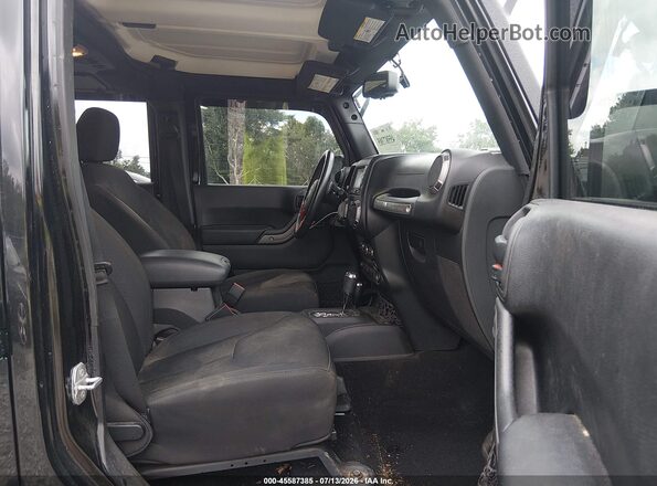 1C4BJWDG4GL132350 2016 JEEP WRANGLER UNLIMITED Black წინა სალონის ხედი
