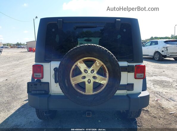 1C4BJWDG4GL139010 2016 JEEP WRANGLER UNLIMITED Белый 