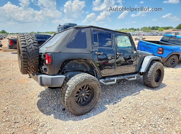 1C4BJWDG4HL580010 2017 JEEP WRANGLER Black Tył prawy
