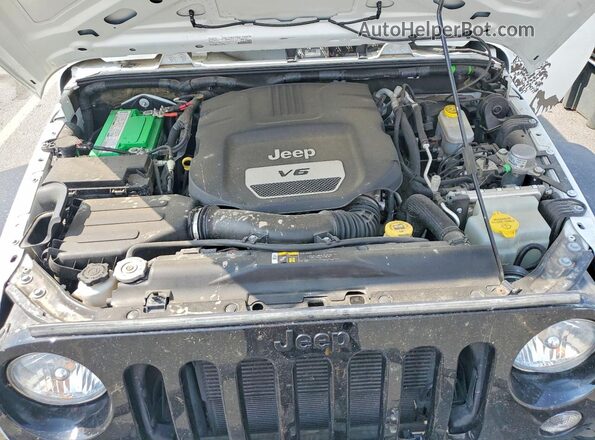 1C4BJWDG4JL868969 2018 JEEP WRANGLER Белый Вид подкапотного пространства