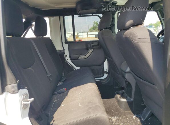 1C4BJWDG4JL868969 2018 JEEP WRANGLER Белый Вид задней части салона
