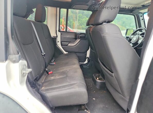1C4BJWDG6GL206013 2016 JEEP WRANGLER White Rear interior view