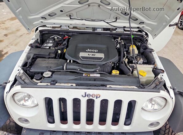 1C4BJWDG6GL206013 2016 JEEP WRANGLER White Engine compartment view