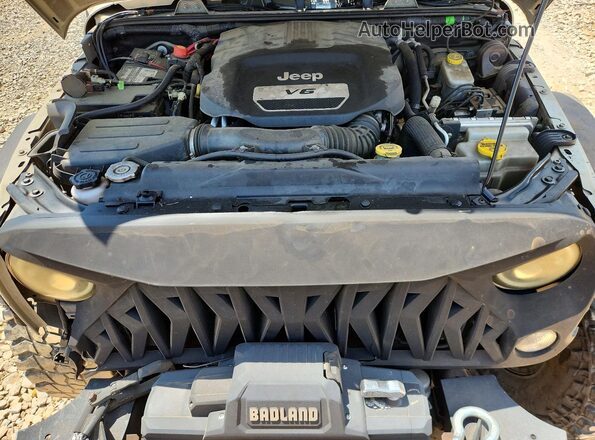 1C4BJWDG6HL664572 2017 JEEP WRANGLER Burgundy ძრავის განყოფილების ხედი