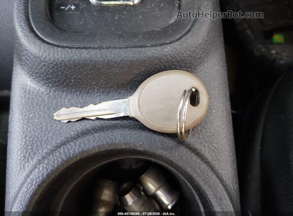 1C4BJWDG6JL807378 2018 JEEP WRANGLER Кремовый Вид панели приборов