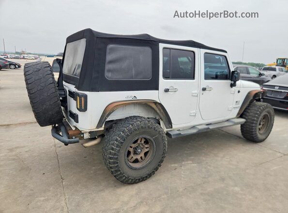 1C4BJWDG7GL270156 2016 JEEP WRANGLER White Tył prawy