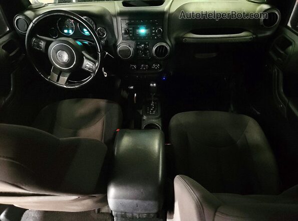 1C4BJWDG7HL704447 2017 JEEP WRANGLER Black Vista del salpicadero