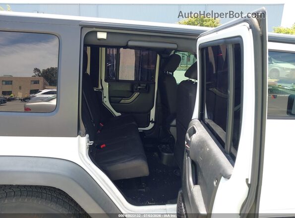 1C4BJWDG7JL882400 2018 JEEP WRANGLER White VIN կոդի պիտակի տեսք
