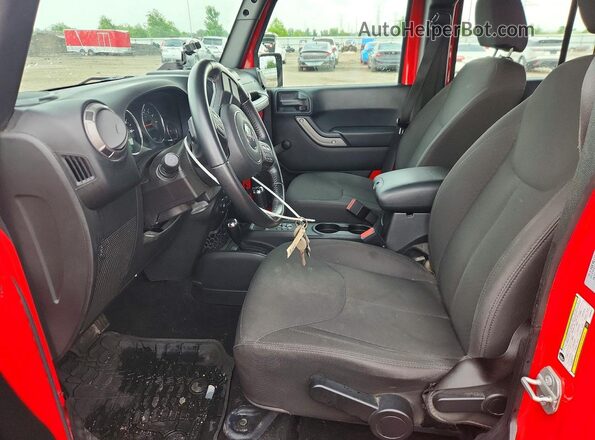 1C4BJWDG7JL899262 2018 JEEP WRANGLER Red Widok wnętrza z przodu