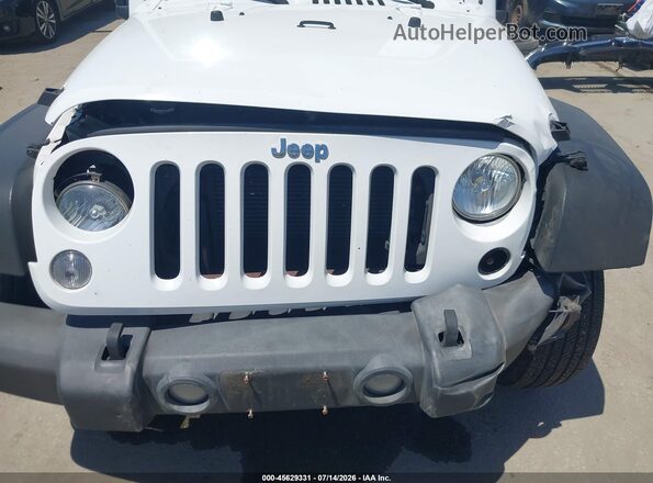 1C4BJWDG8GL266018 2016 JEEP WRANGLER UNLIMITED Белый Вид спереди