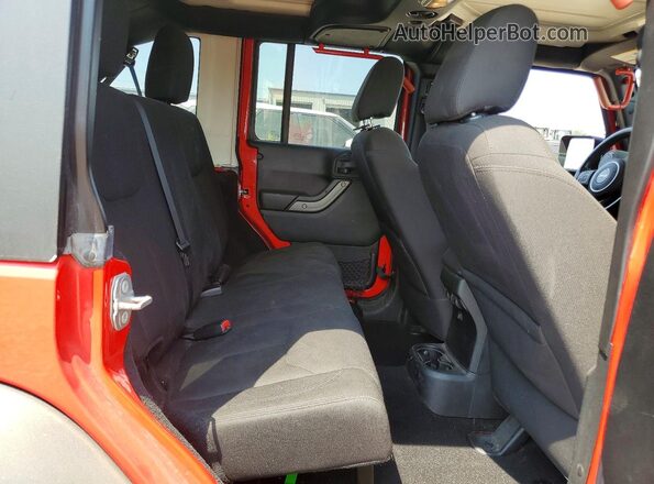 1C4BJWDG8GL285300 2016 JEEP WRANGLER Red უკანა სალონის ხედი