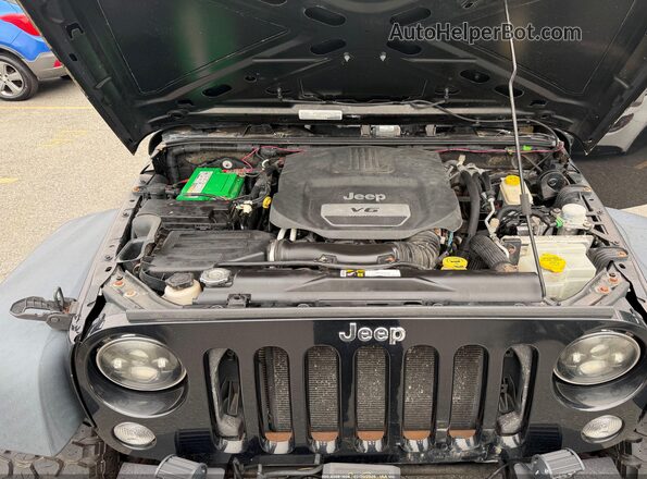 1C4BJWDG9GL106844 2016 JEEP WRANGLER UNLIMITED Black Widok komory silnika