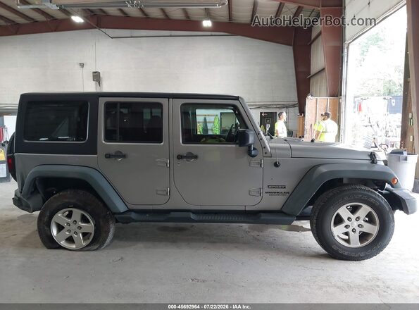 1C4BJWDG9GL319454 2016 JEEP WRANGLER UNLIMITED Серый Вид задней части салона