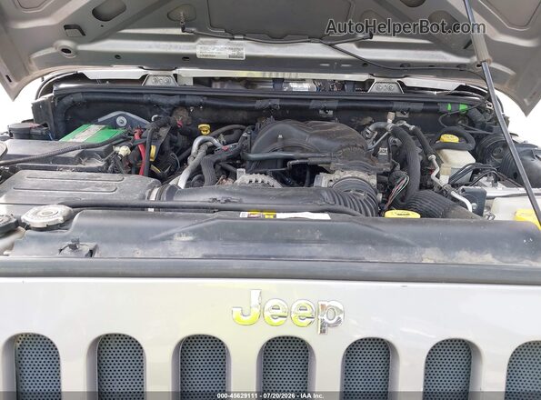 1C4BJWDGXGL155440 2016 JEEP WRANGLER UNLIMITED Silver Rear view