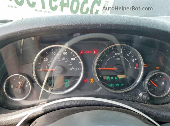1C4BJWDGXGL204748 2016 JEEP WRANGLER Black Instrument cluster view