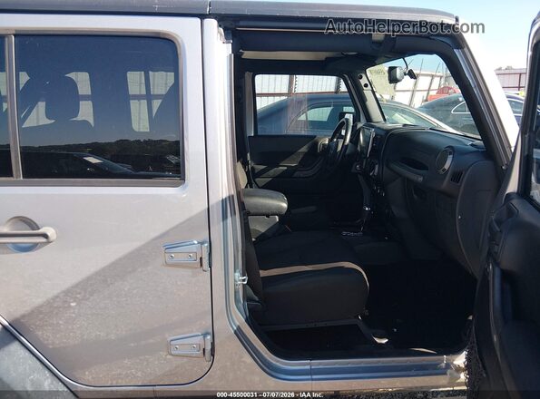 1C4BJWDGXGL297724 2016 JEEP WRANGLER UNLIMITED Silver Սալոնի դիմացի տեսք