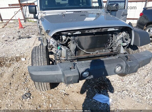 1C4BJWDGXGL297724 2016 JEEP WRANGLER UNLIMITED Silver Դիմացի տեսք