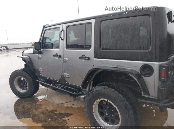 1C4BJWDGXHL593070 2017 JEEP WRANGLER UNLIMITED Silver Vista frontal