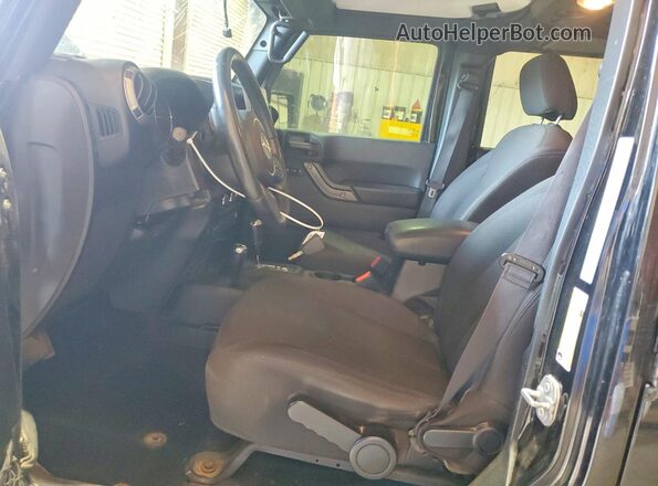 1C4BJWDGXHL608330 2017 JEEP WRANGLER Black Widok wnętrza z przodu