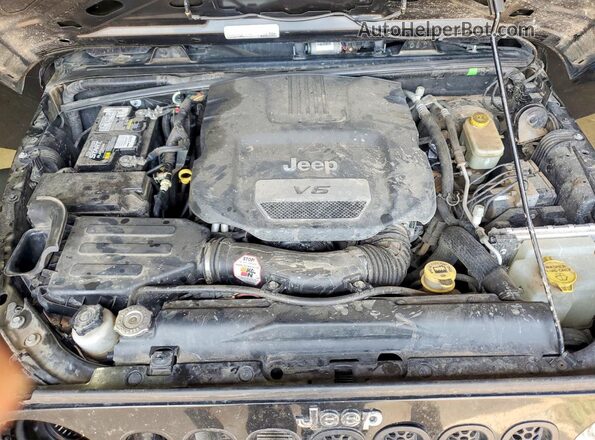1C4BJWDGXHL608330 2017 JEEP WRANGLER Black Widok wnętrza z tyłu