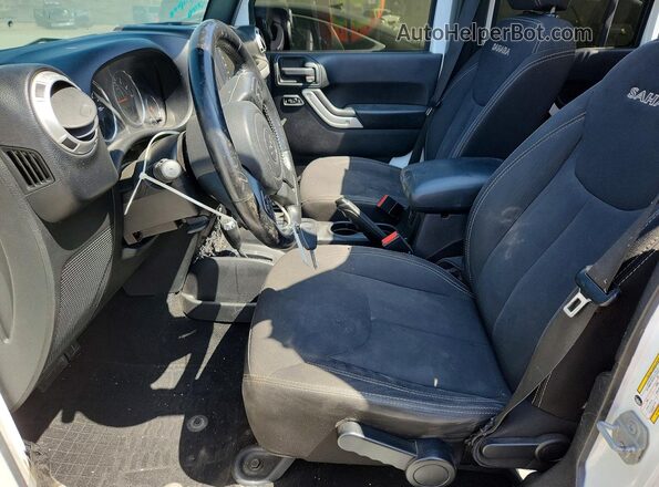 1C4BJWEG0GL144865 2016 JEEP WRANGLER White Вид салону спереду
