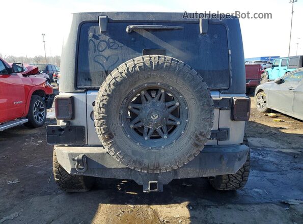 1C4BJWEG0GL192818 2016 JEEP WRANGLER Серебряный Вид сзади