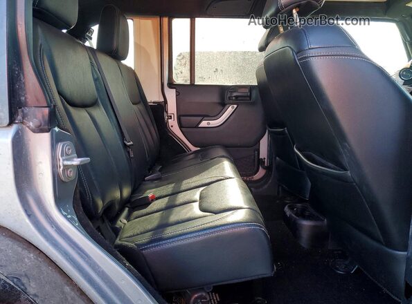 1C4BJWEG0GL192818 2016 JEEP WRANGLER Серебряный Вид задней части салона