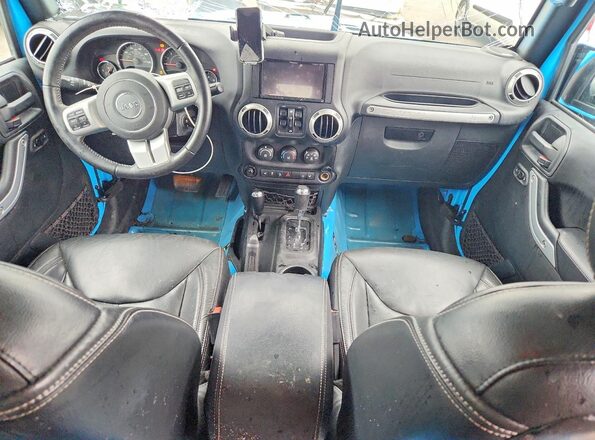 1C4BJWEG0HL686355 2017 JEEP WRANGLER Blue Вид панелі приладів