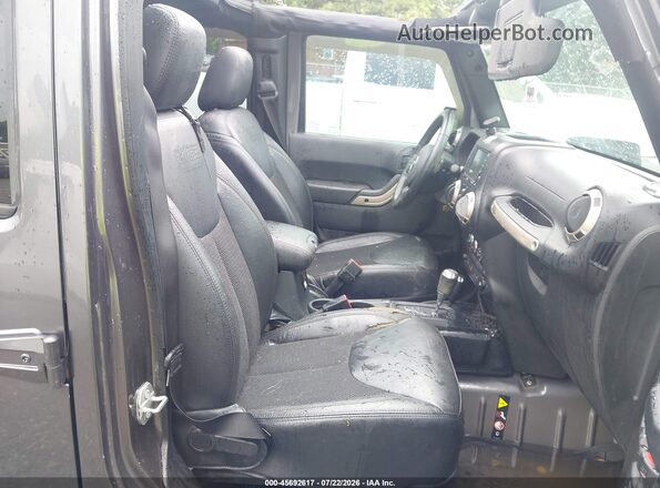 1C4BJWEG1GL251701 2016 JEEP WRANGLER UNLIMITED Black წინა სალონის ხედი