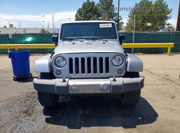 1C4BJWEG2GL174840 2016 JEEP WRANGLER Silver Widok z przodu