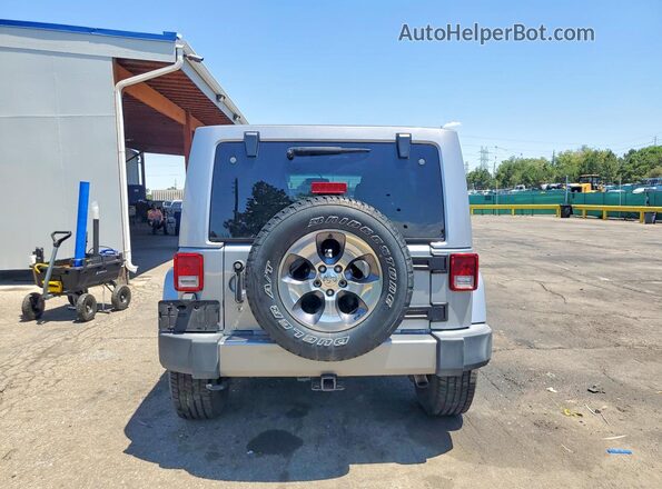 1C4BJWEG2GL174840 2016 JEEP WRANGLER Silver Widok z tyłu