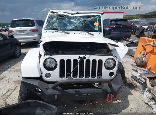 1C4BJWEG2HL706248 2017 JEEP WRANGLER UNLIMITED White Vista del cuadro de instrumentos