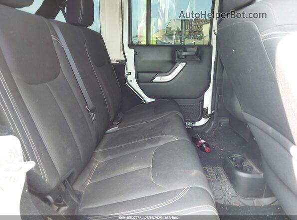 1C4BJWEG3GL193624 2016 JEEP WRANGLER UNLIMITED White VIN կոդի պիտակի տեսք