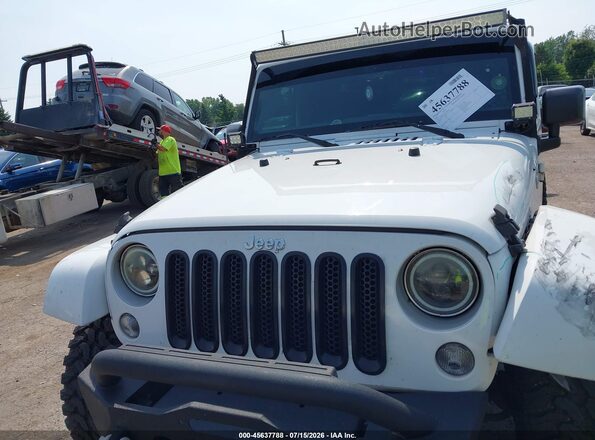 1C4BJWEG3GL193624 2016 JEEP WRANGLER UNLIMITED White Սարքավորումների վահանակի տեսք