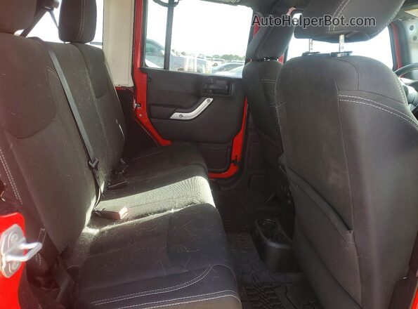 1C4BJWEG7GL107375 2016 JEEP WRANGLER Red Rear interior view