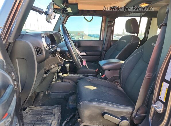 1C4BJWEG9GL275115 2016 JEEP WRANGLER Черный Вид салона спереди