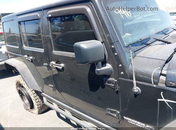 1C4BJWFG2GL236526 2016 JEEP WRANGLER UNLIMITED Black 360 interior view