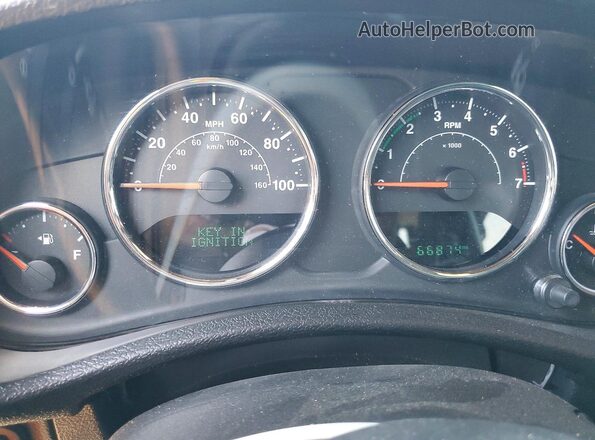 1C4BJWFG6JL809774 2018 JEEP WRANGLER Black Instrument cluster view
