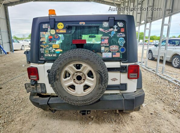1C4BJWKG8GL232700 2016 JEEP WRANGLER White Vista trasera